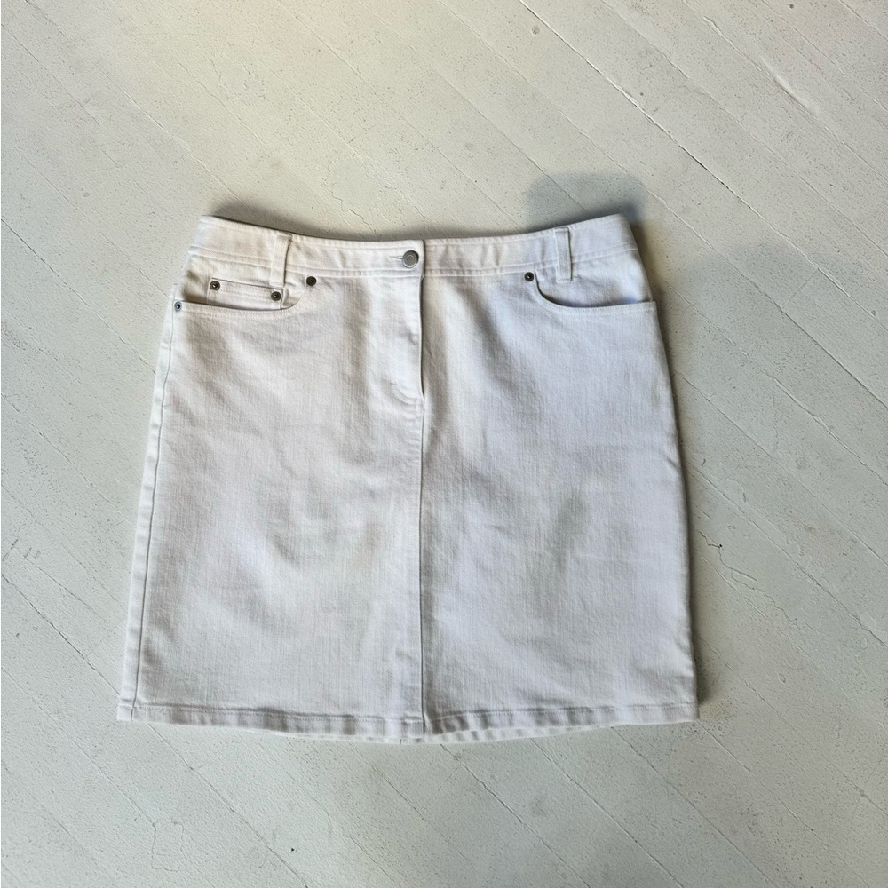 white denim skirt